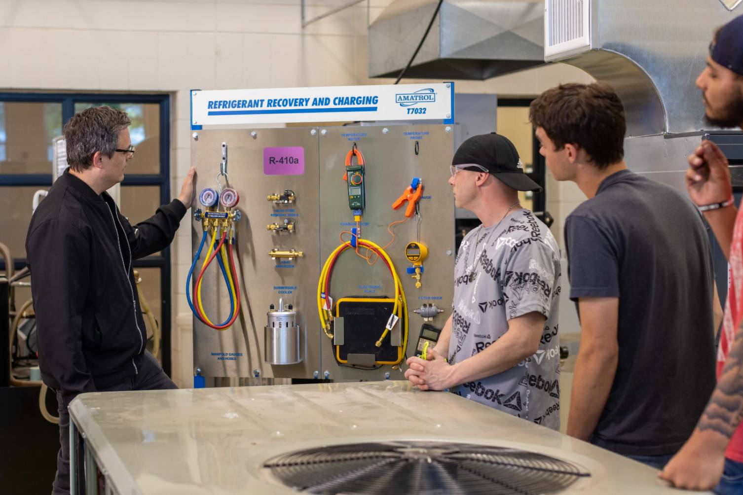 students in HVAC lab